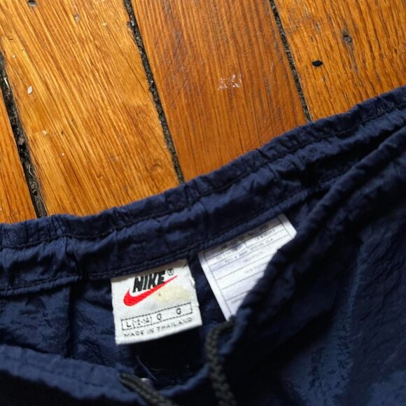 Vintage 90s Nike White Tag Men's Navy Blue Athletic‎ Windbreaker Chubbie Shorts - Picture 3 of 5